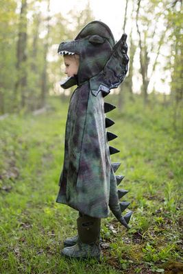 Great Pretenders Grandasaurus Dilophosaurus Cape