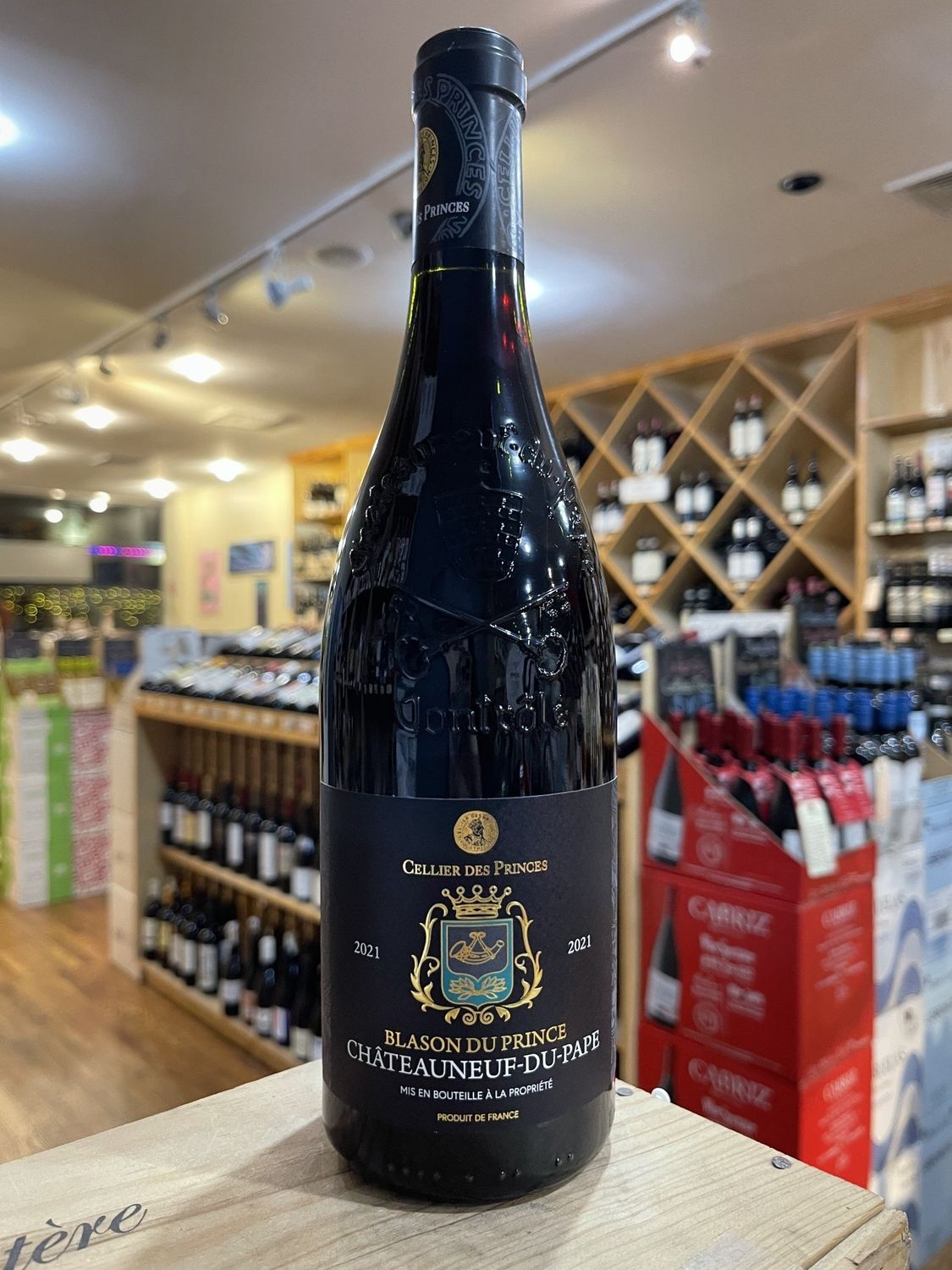 Cellier Des Princes Le Blason Du Prince Châteauneuf- Du- Pape