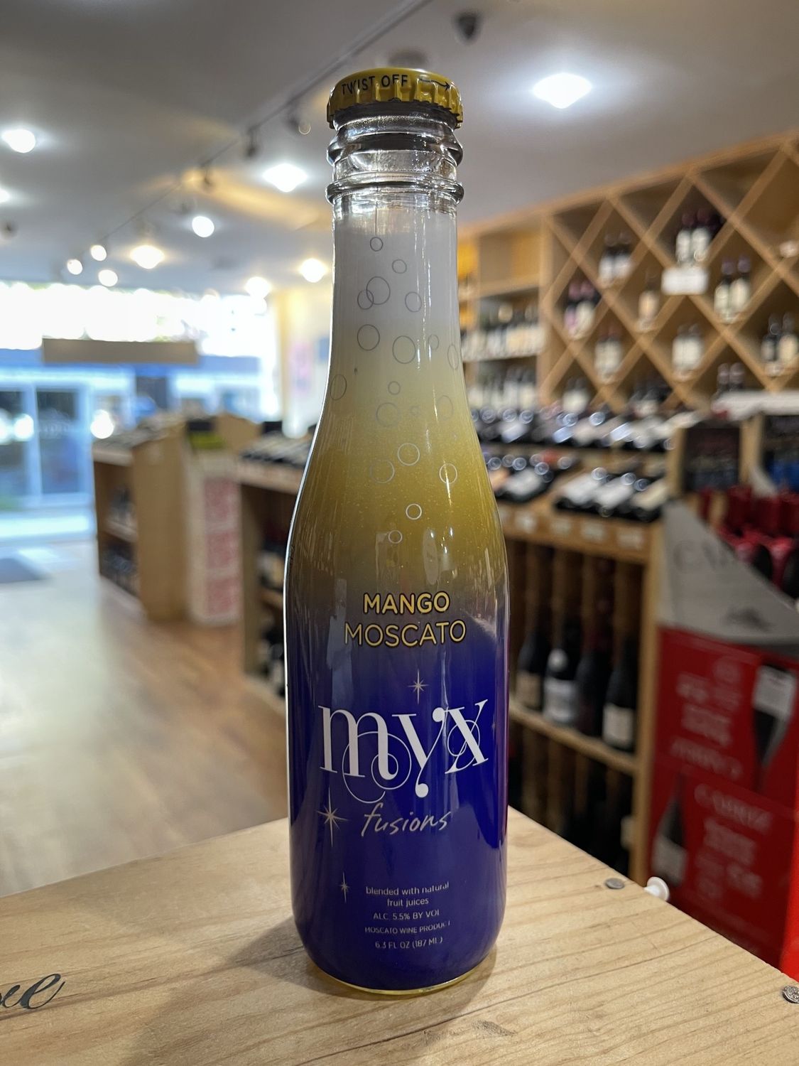 Myx Fusions Mango Moscato 187ml