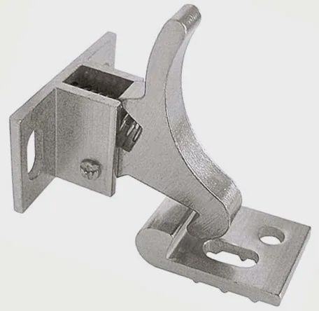 EPCO 1018 heavy duty catch bulk packed with strikes