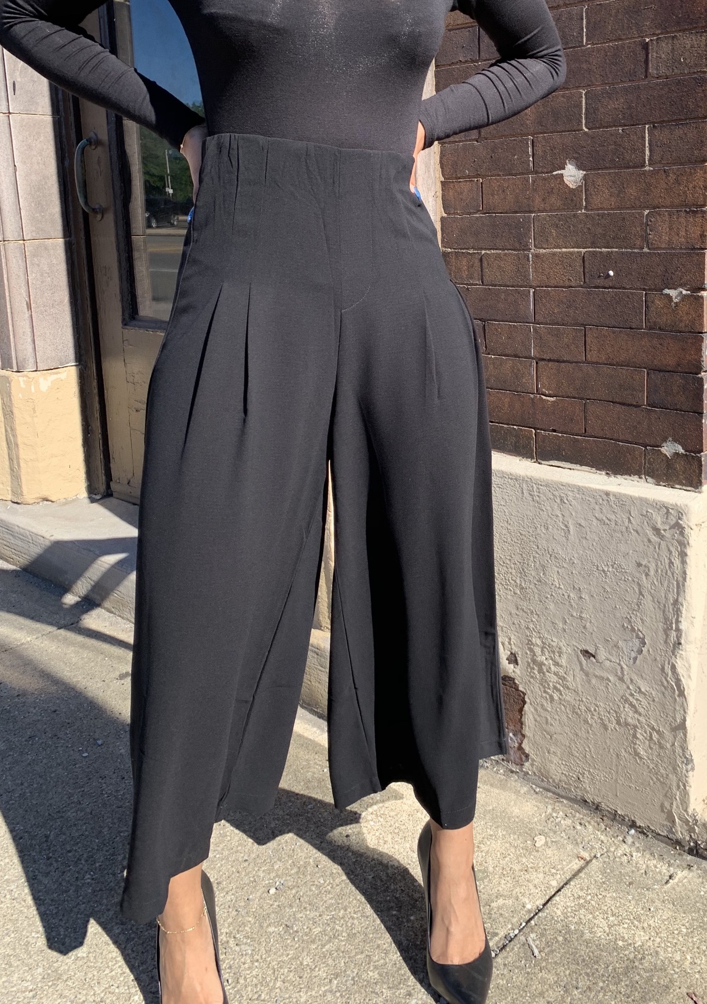 Lazy Susan Cropped Wide Leg UPPT920-LAZYSUSAN