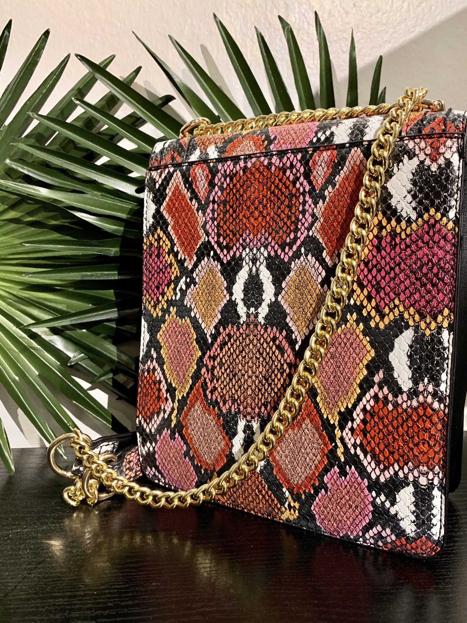 Larina Crossbody Chain Handbag