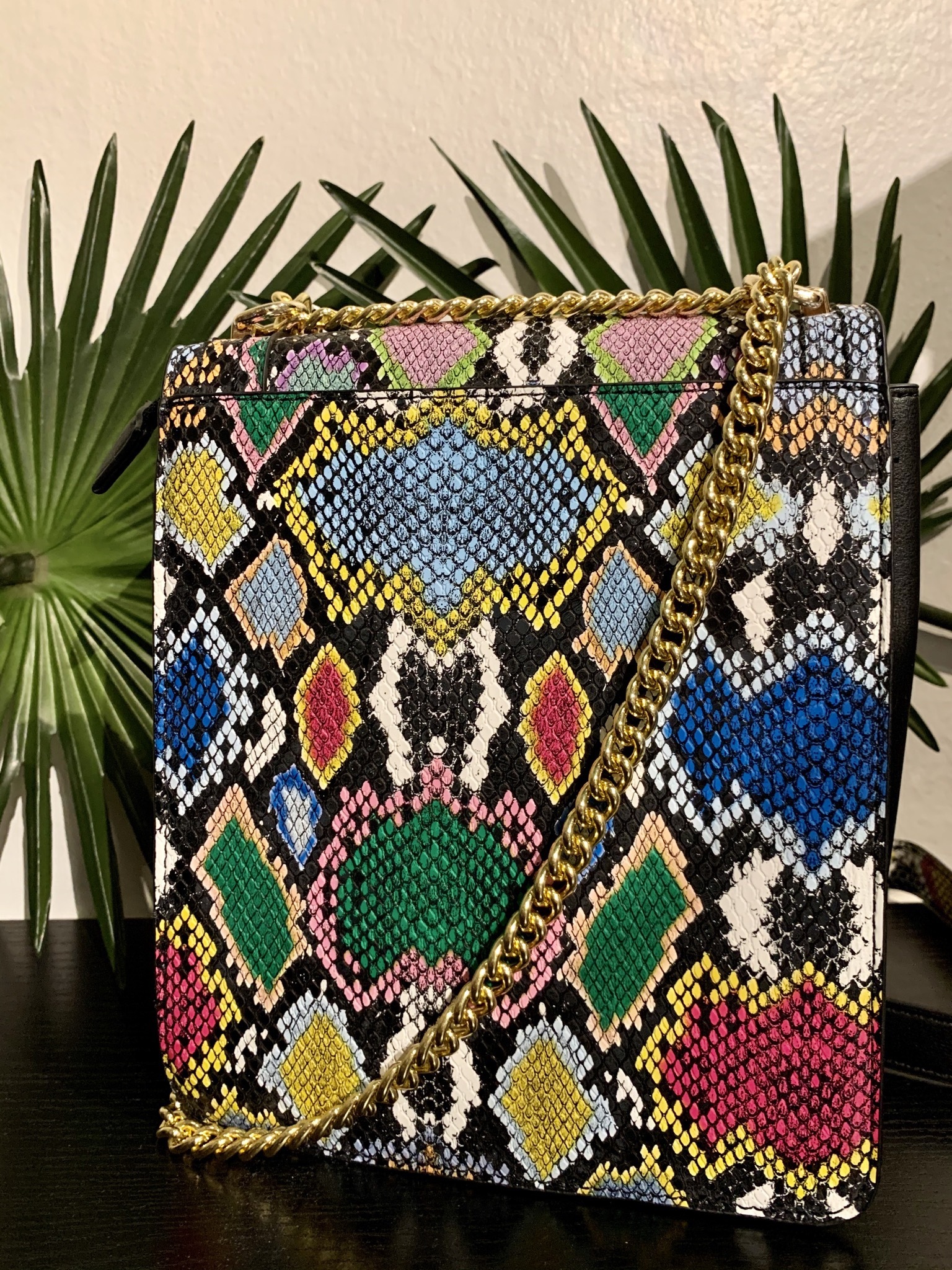 Larina Crossbody Chain Handbag
