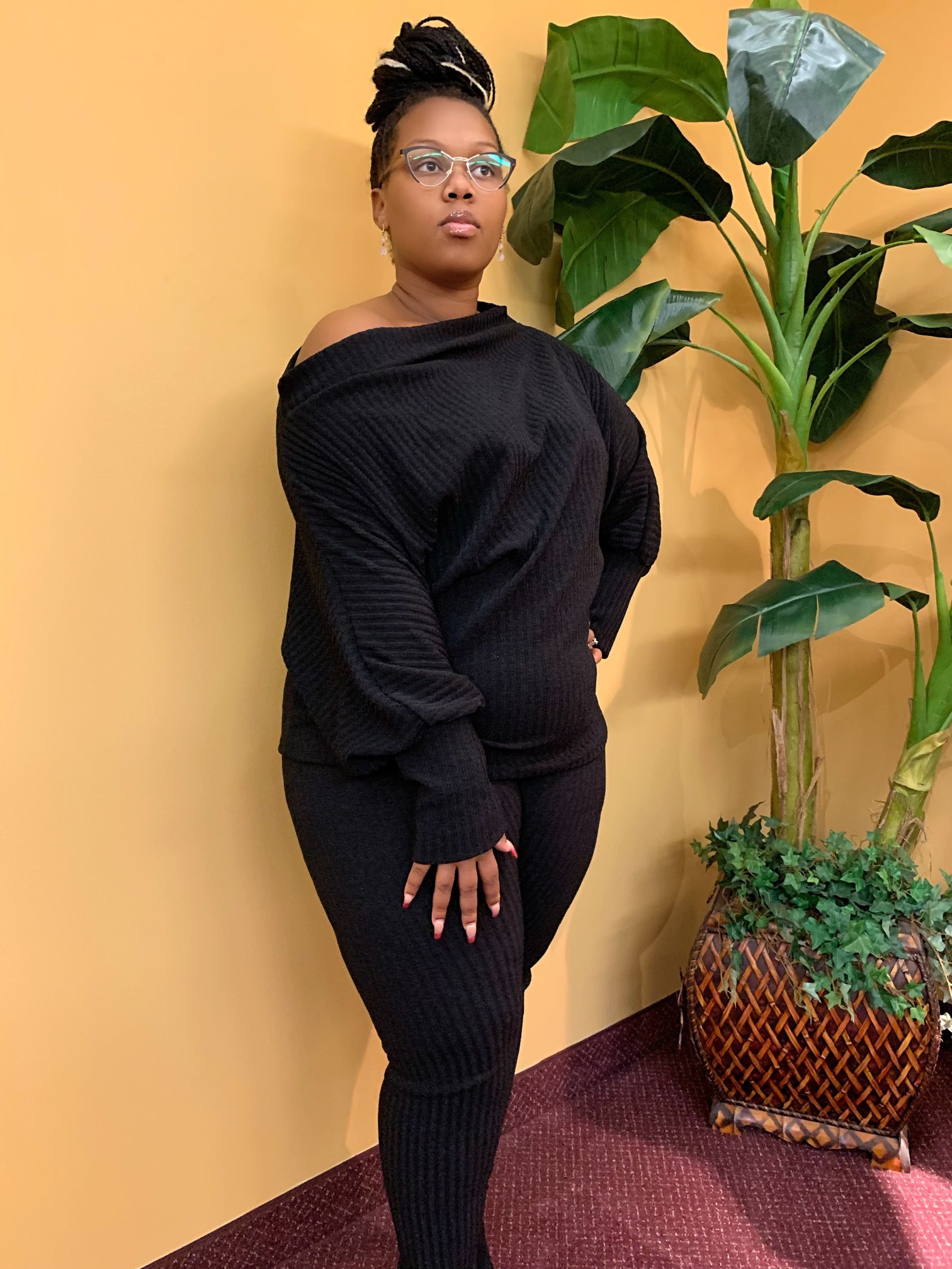 Groove Back Two Piece Set-Black