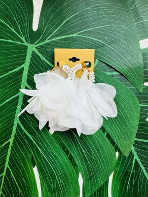 Lulu Earrings-White