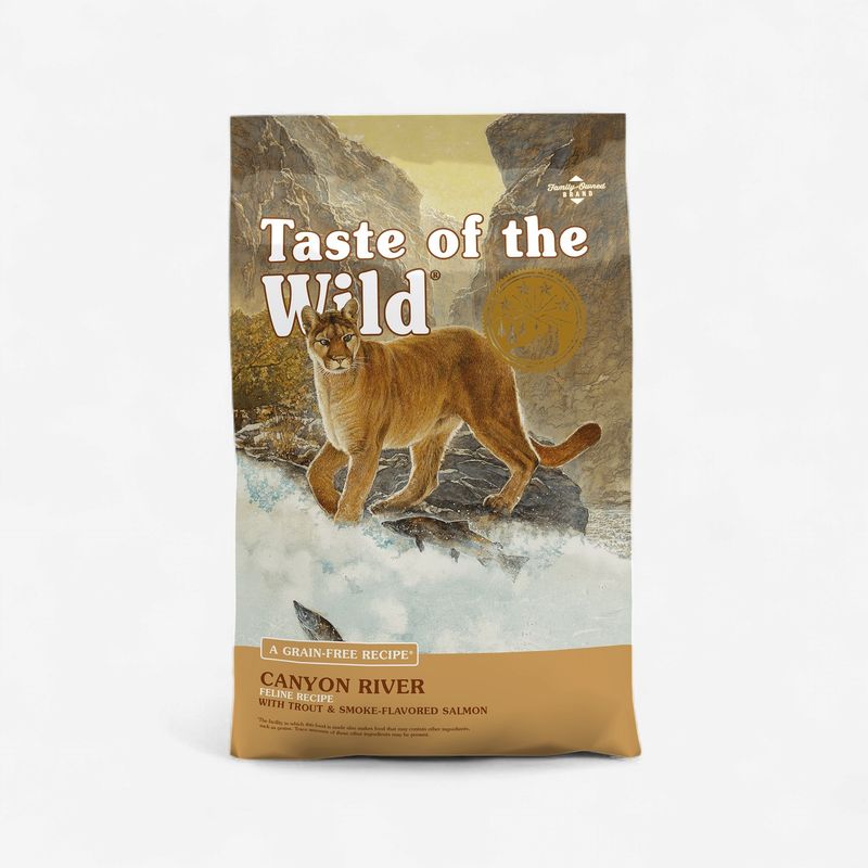 T.O.W Canyon River 14LB Feline Formula