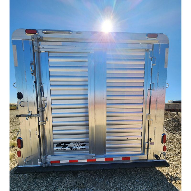 2026 4-STAR 30' Stock Trailer with Rolling Center Gate - TRL-43554