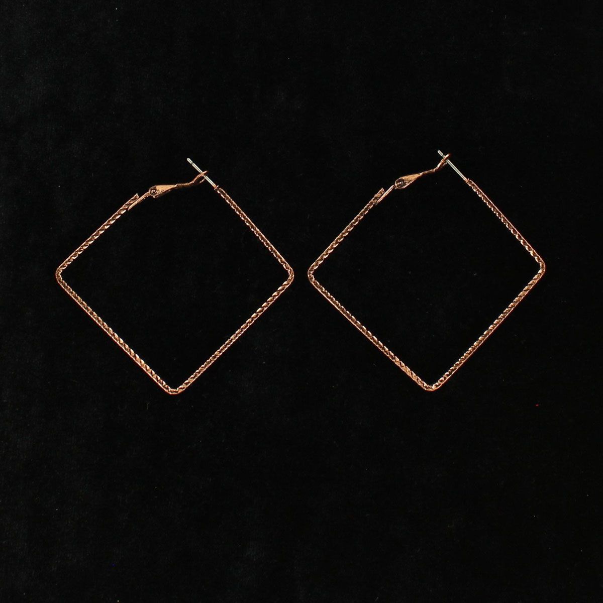 Blazin Roxx Thin Rope Square Hoop Earrings