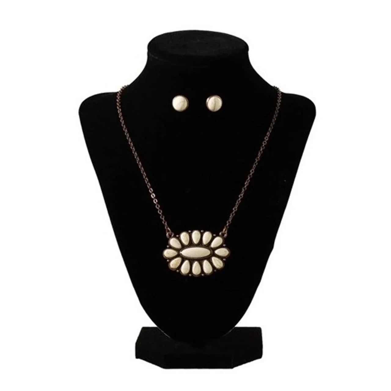 Blazin Roxx Scalloped Earring and Necklace Set