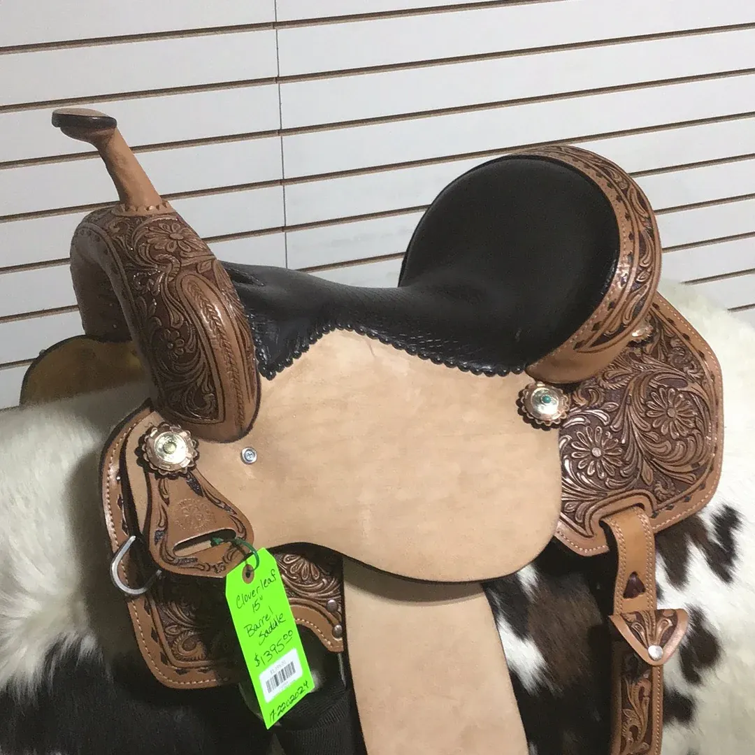 Cloverleaf 15" Barrel Saddle-9