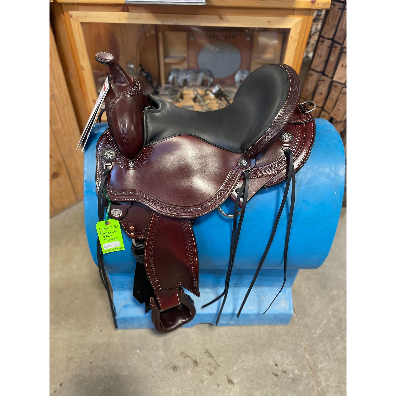 Circle Y 16" Ridgeline Trail Saddle - Southwest
