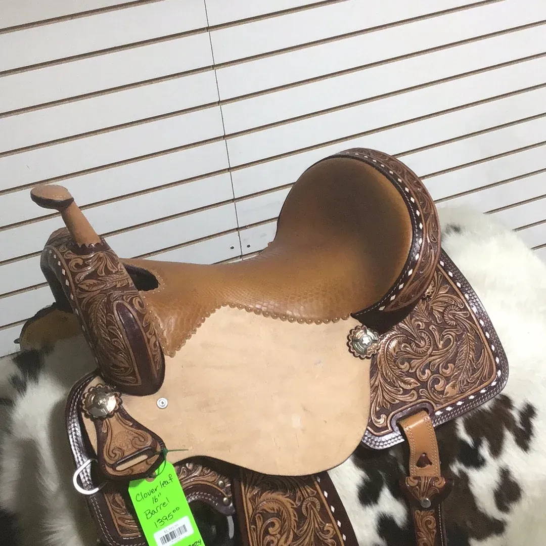 Cloverleaf 16" Barrel Saddle-4