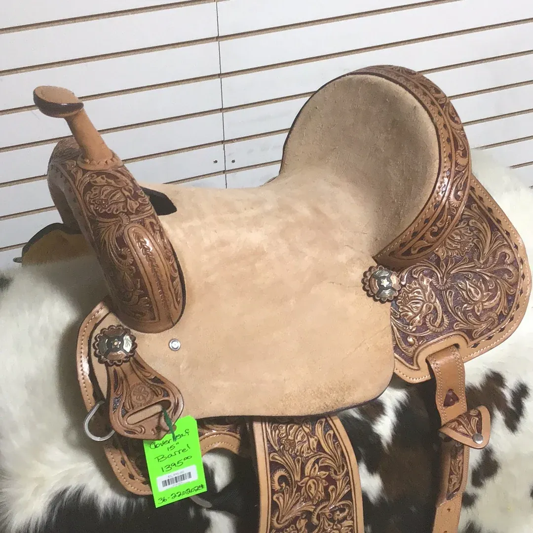 Cloverleaf 15" Barrel Saddle-1