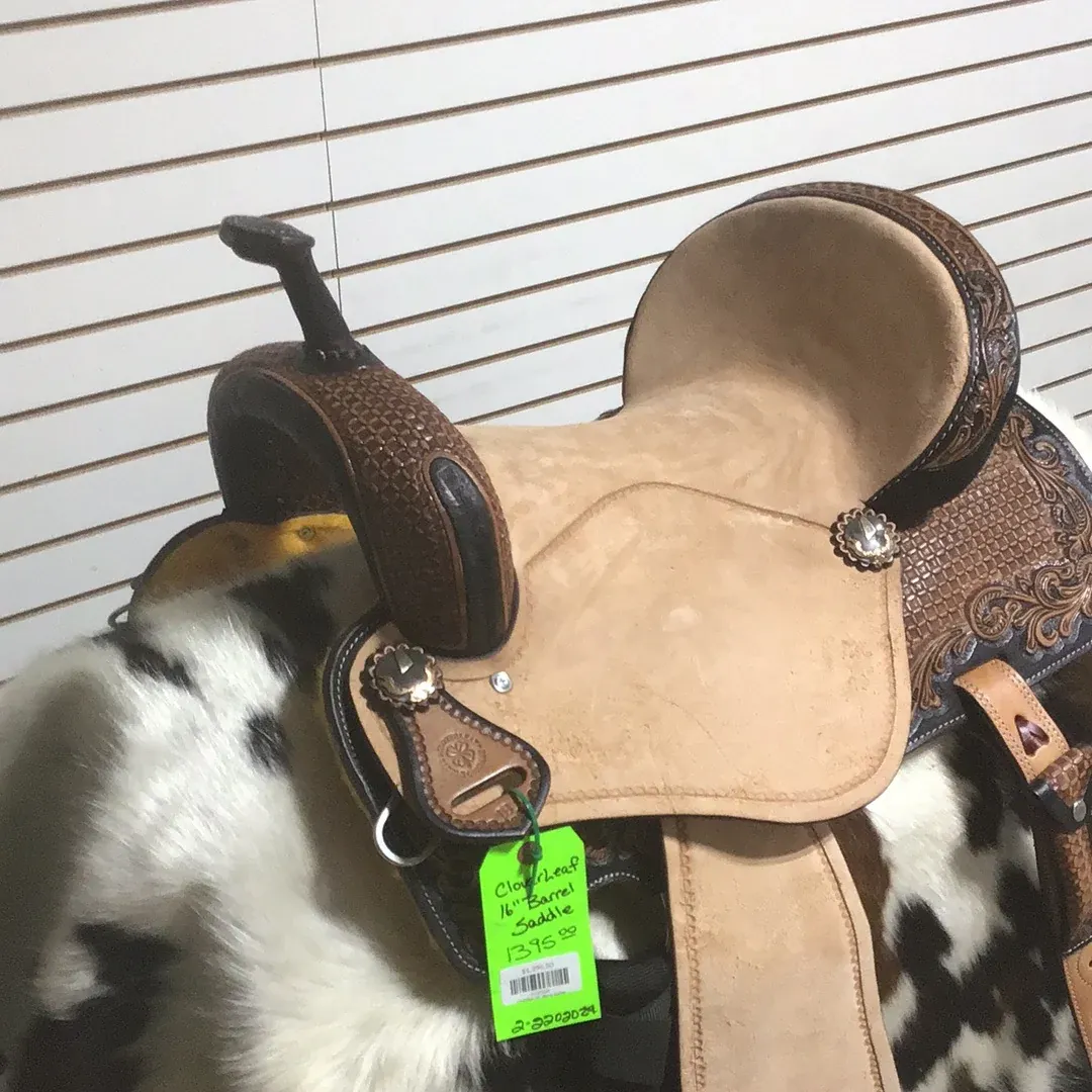 Cloverleaf 16" Barrel Saddle-6
