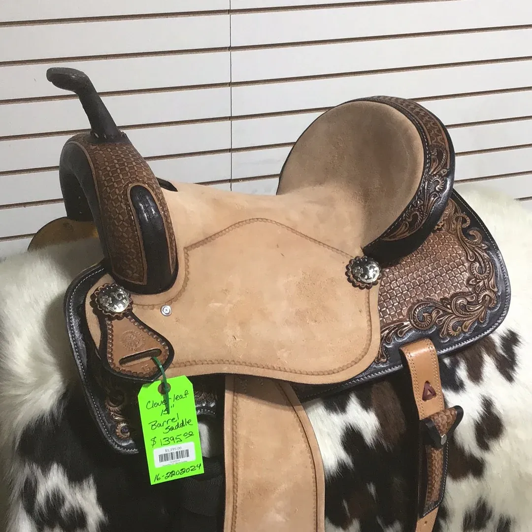 Cloverleaf 15" Barrel Saddle-14