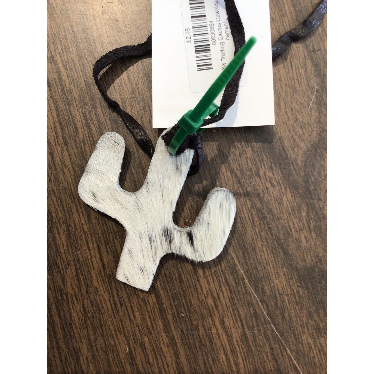 D2W Trading Cactus Cowhide Ornament