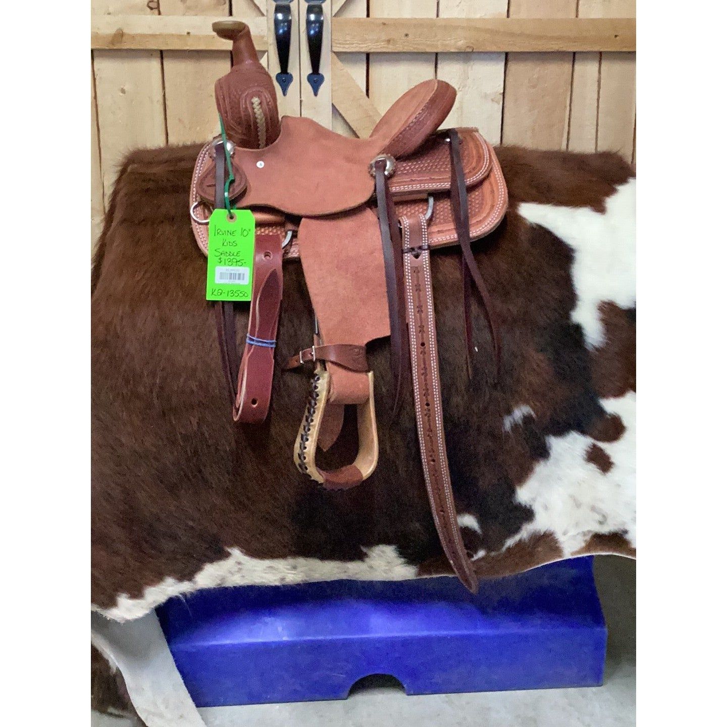 Irvine 10" Kid's Saddle-1