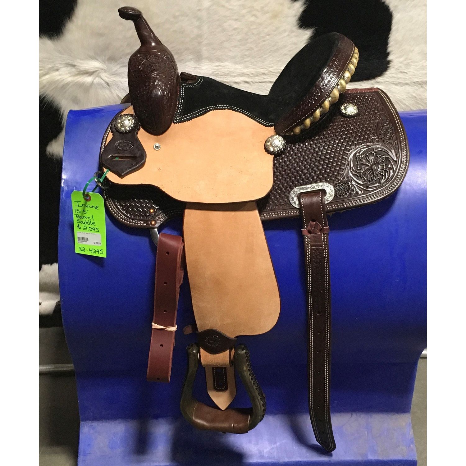 Irvine 13.5" Barrel Saddle - 32-4245