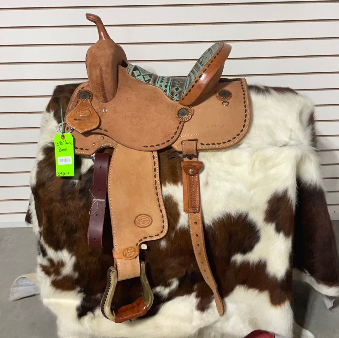 Irvine 13.5" Barrel Saddle-3