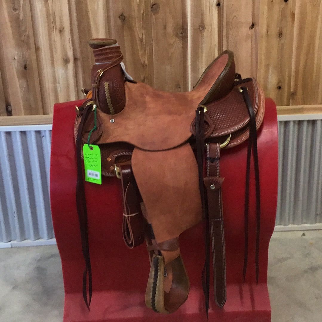 Irvine 15" Association Saddle - Post Horn