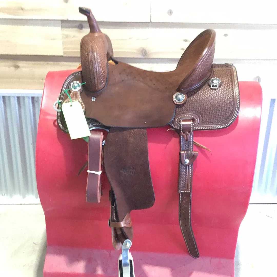 Irvine 15" Barrel Saddle-3