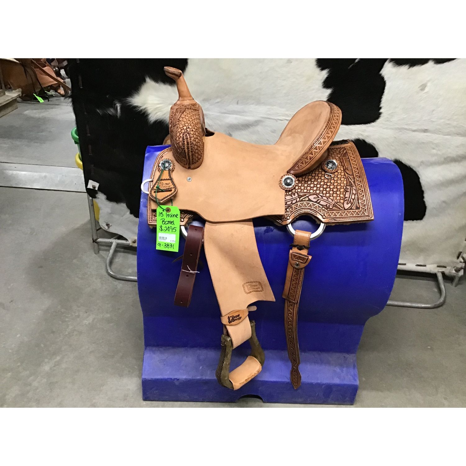 Irvine 15" Barrel Saddle - 9-3871