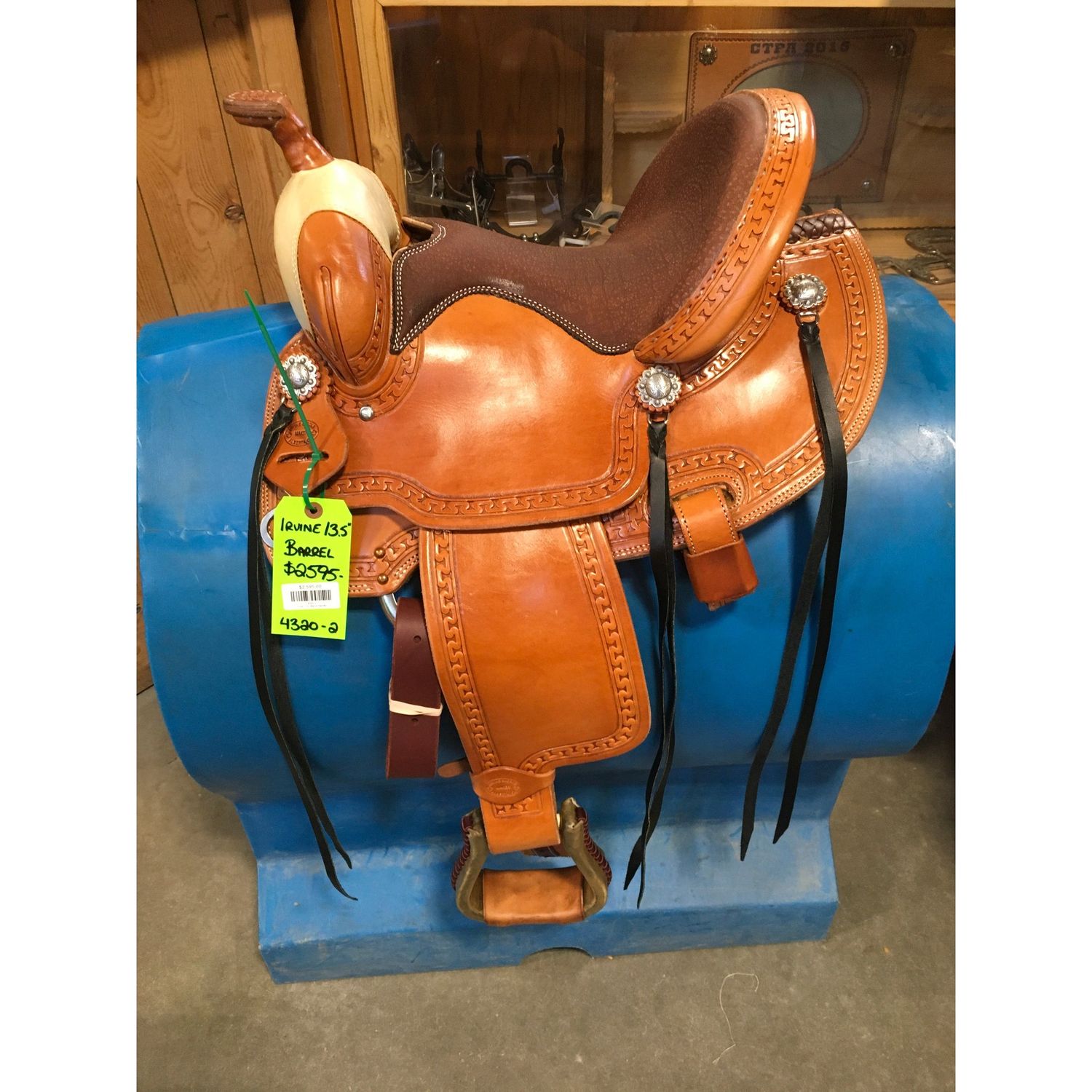 Irvine 13.5" Barrel Saddle-4