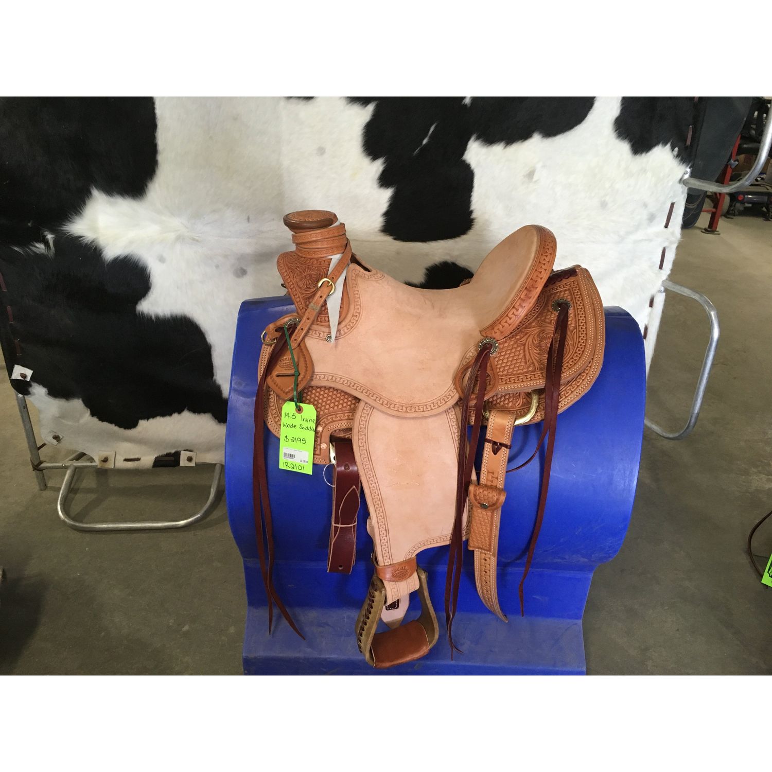 Irvine 14.5" Wade Saddle-1