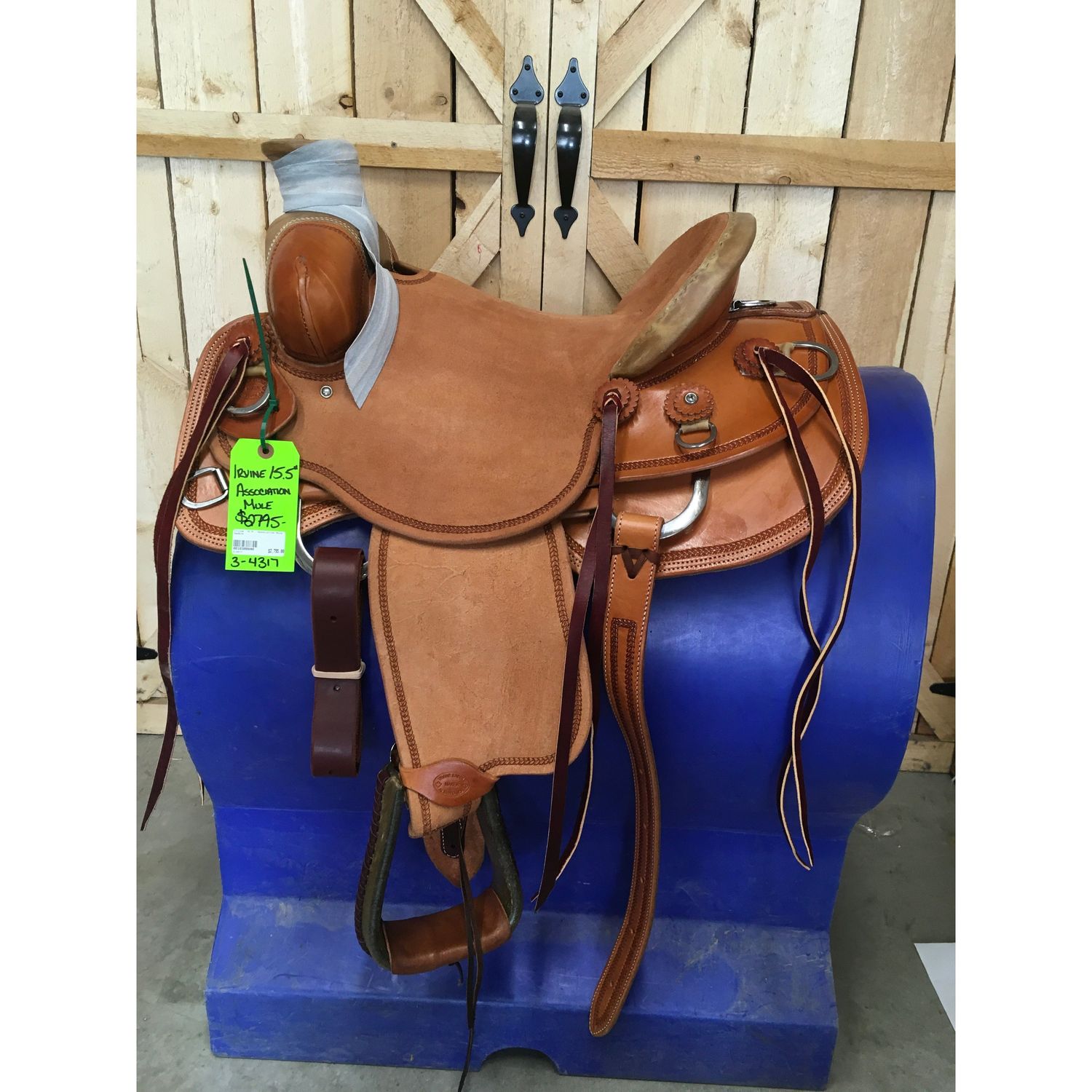 Irvine 15.5" Association Mule Saddle - 3-4317