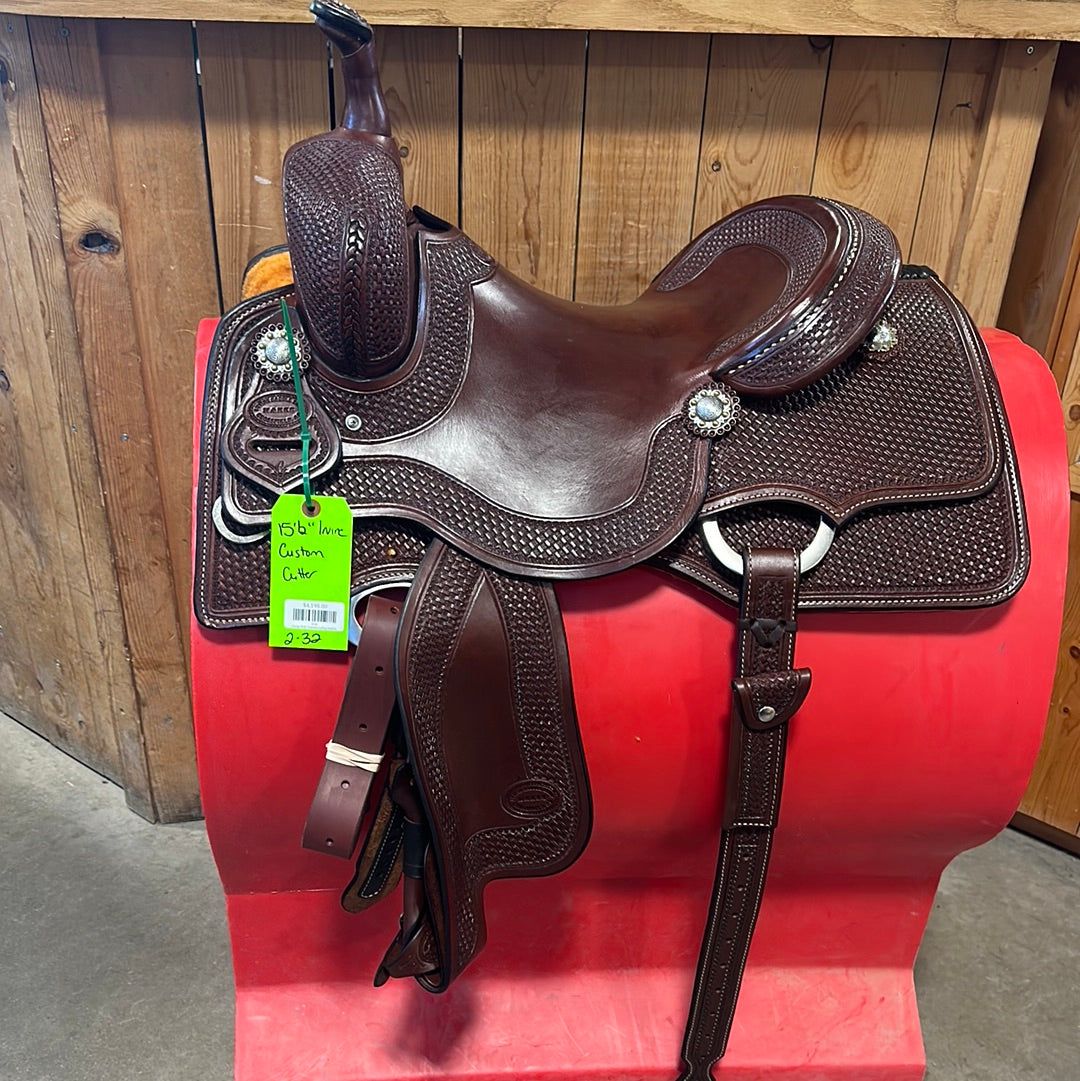 Irvine 15.5" Custom Cutting Saddle-1