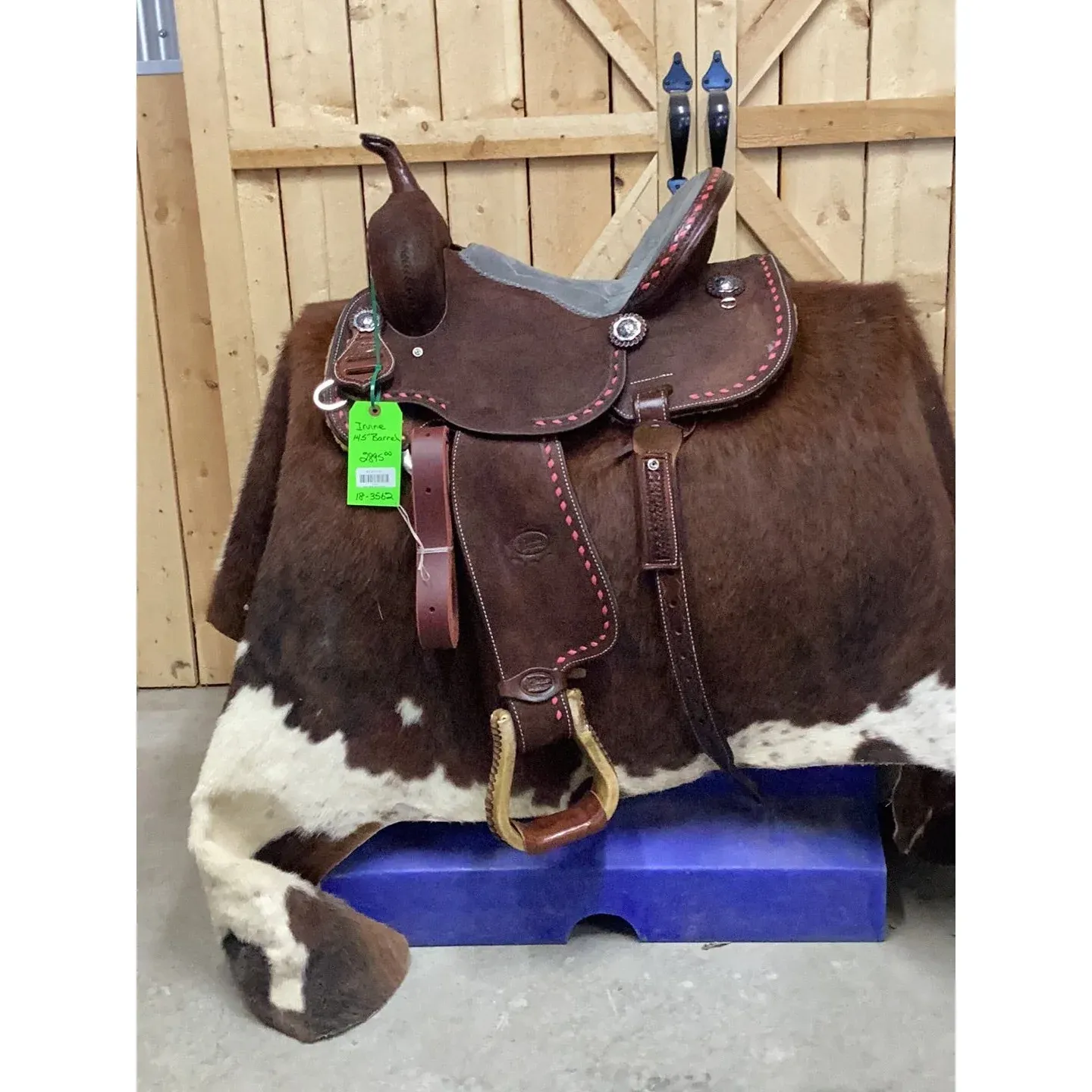Irvine 14.5" Barrel Saddle-4