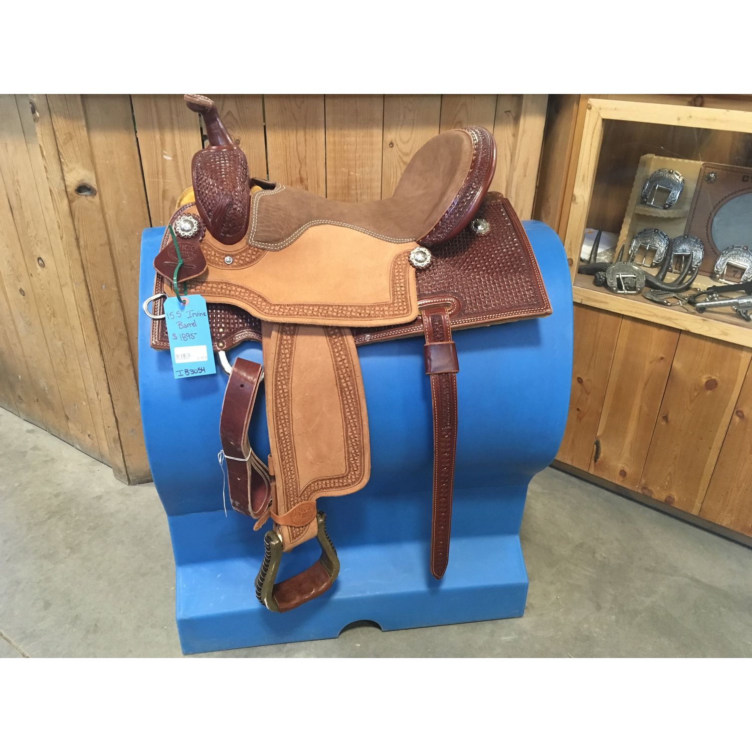 Irvine 15 1/2" Barrel Saddle