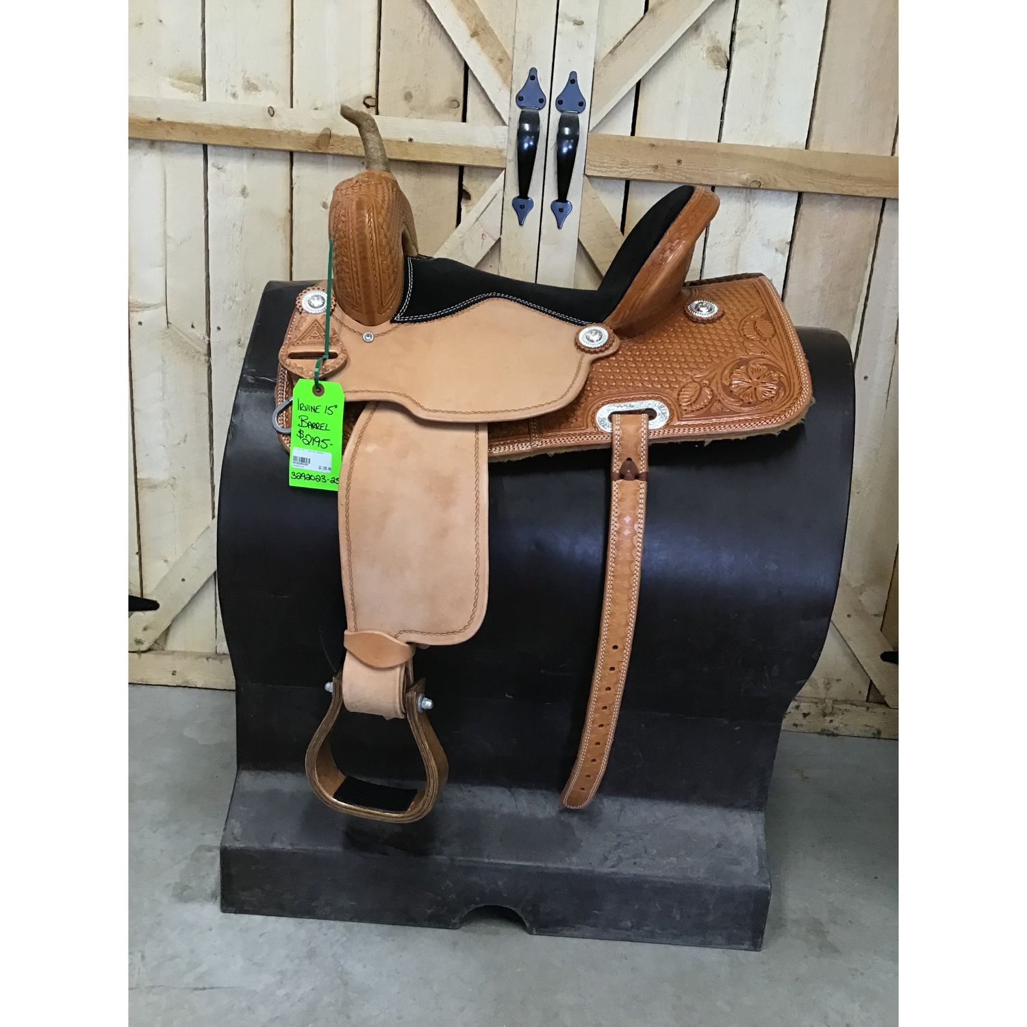 Irvine 15" Barrel Saddle - 3292023-25