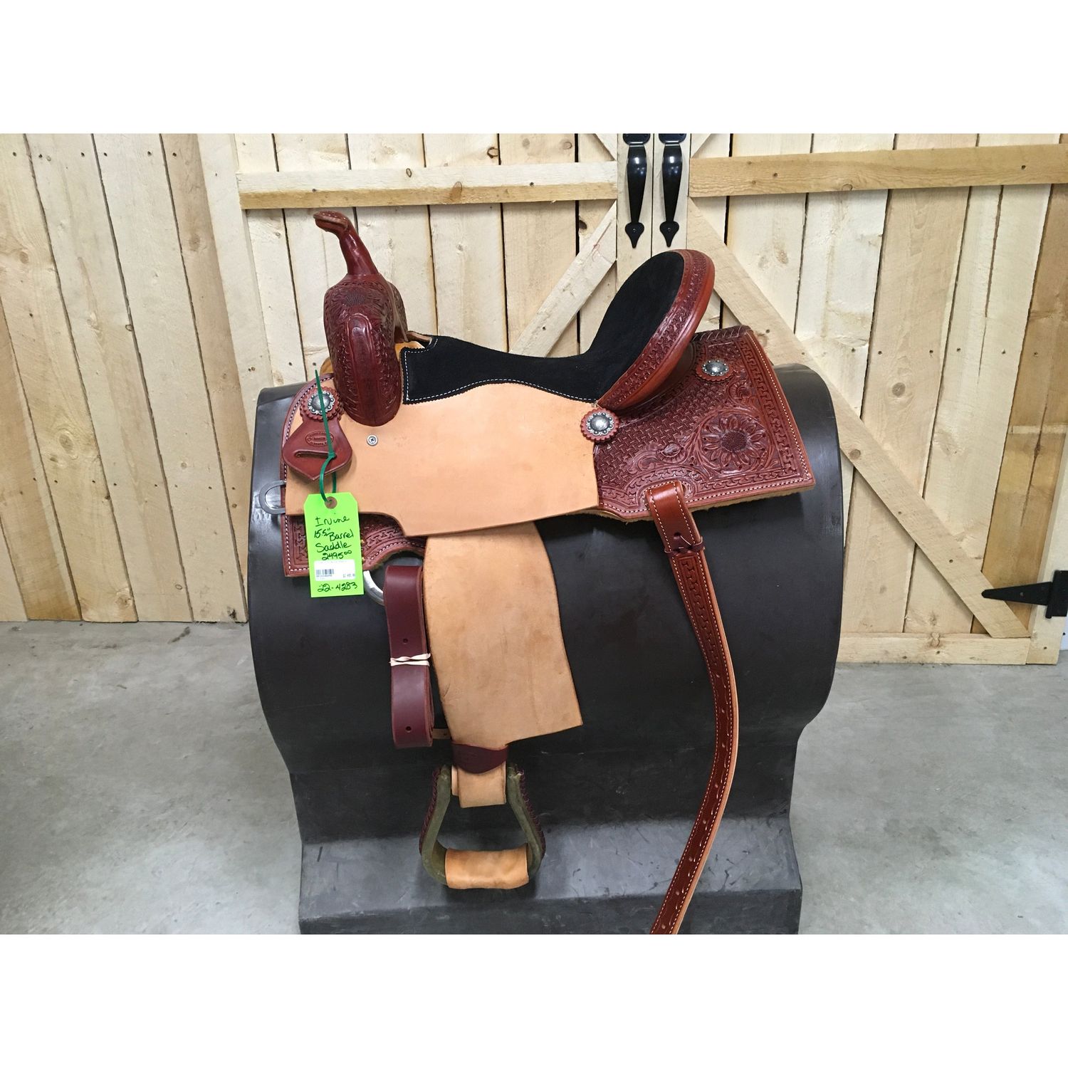 Irvine 15.5" Barrel SAddle - 22-4283