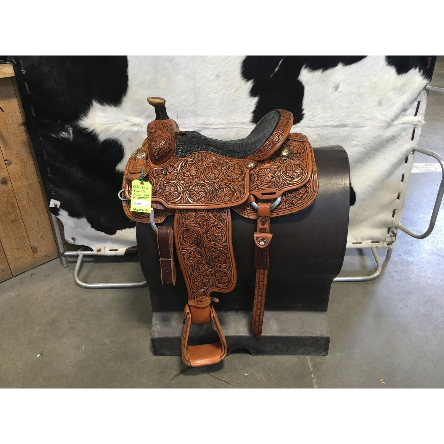 Irvine 15.5" Roper w/Caimen Seat