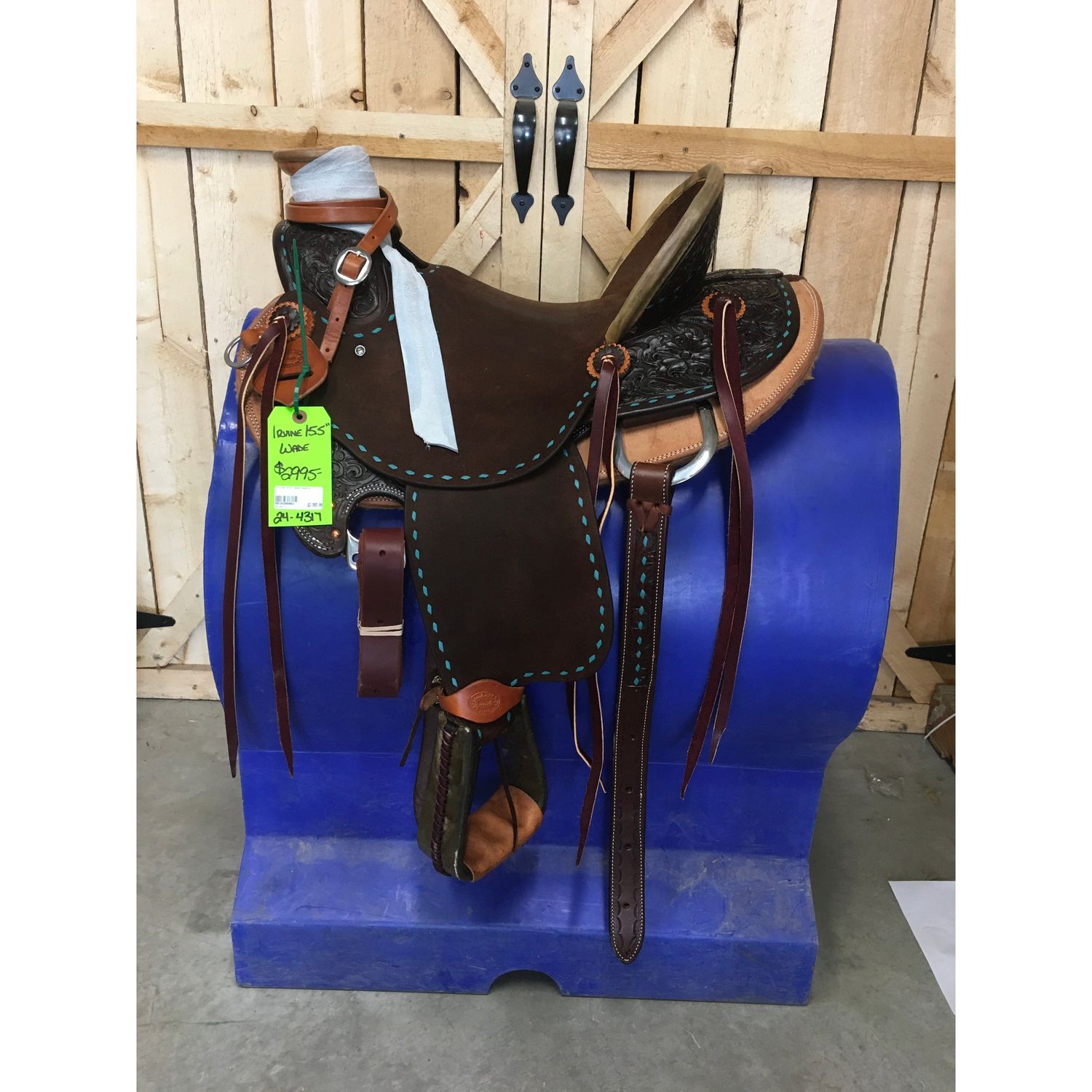 Irvine 15.5" Wade Saddle - 24-4317