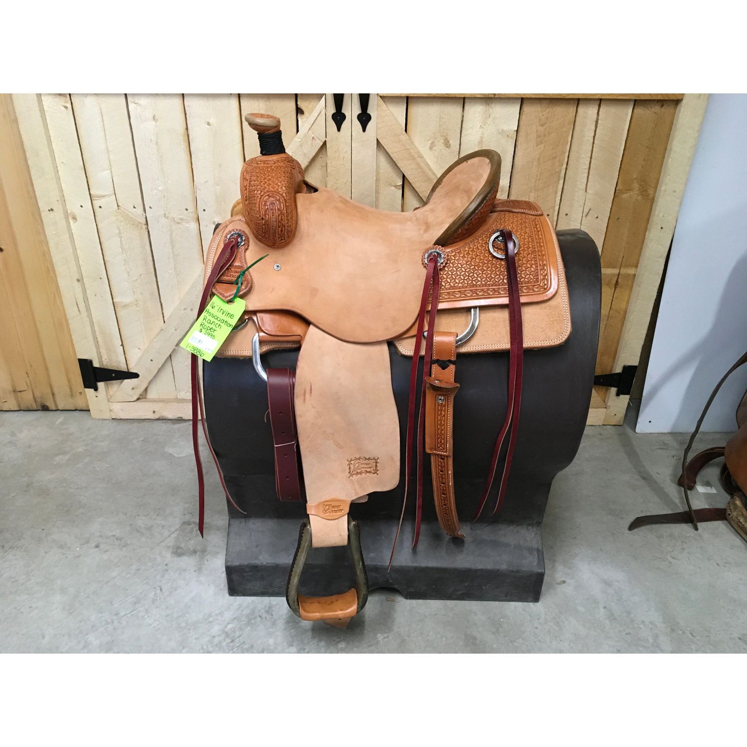 Irvine 16" Association Ranch Roper