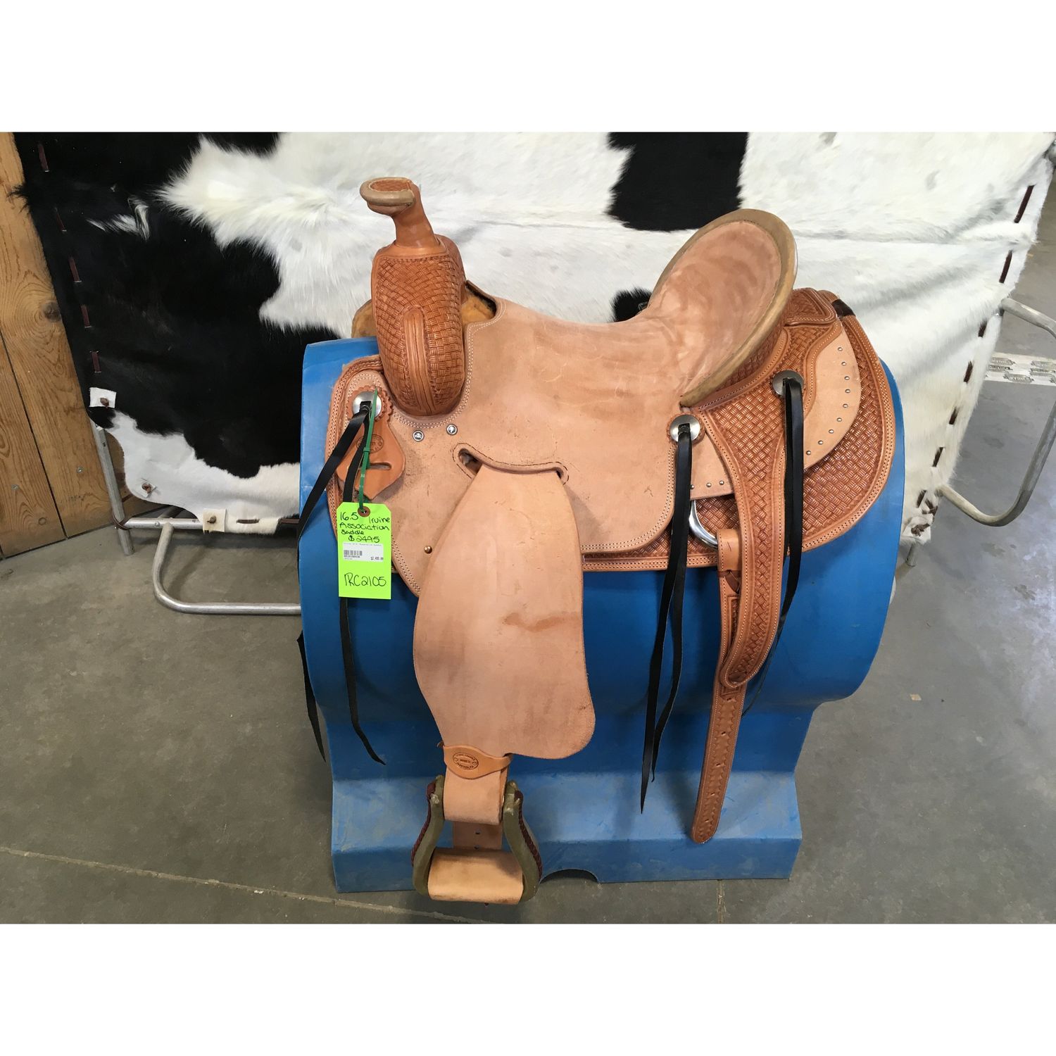 Irvine 16" Association Saddle-12