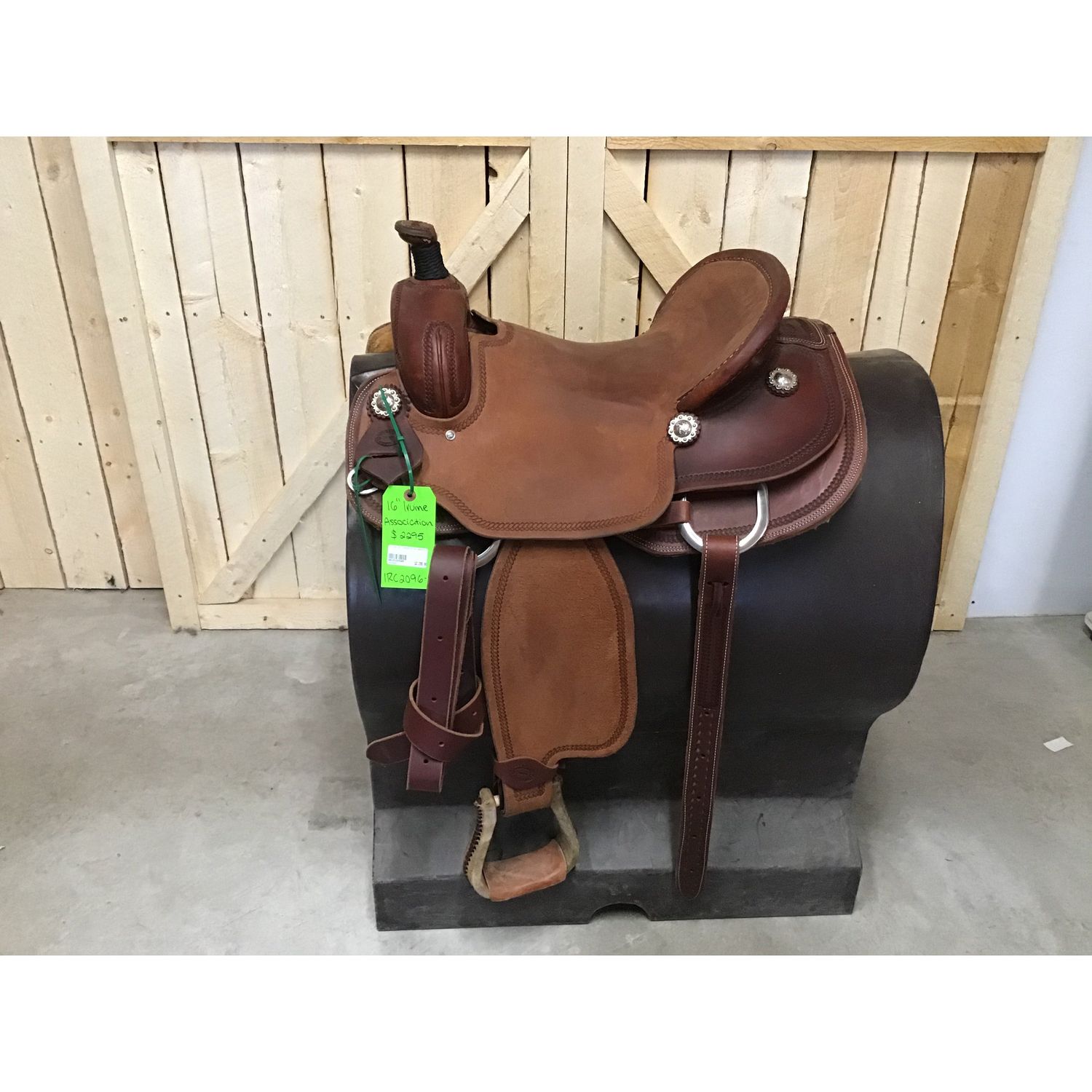 Irvine 15.5" Association Saddle-6