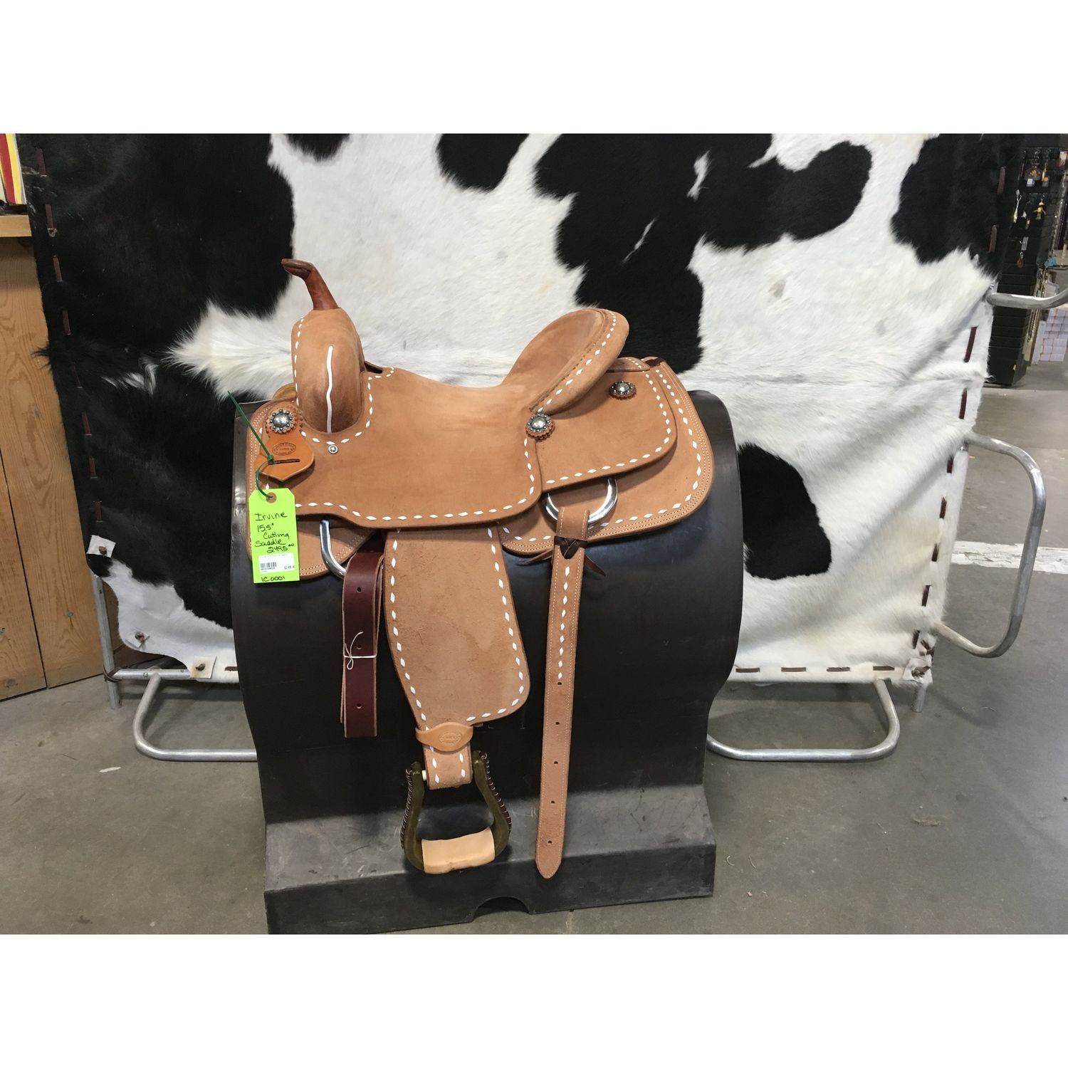 Irvine 15.5" Cutting Saddle