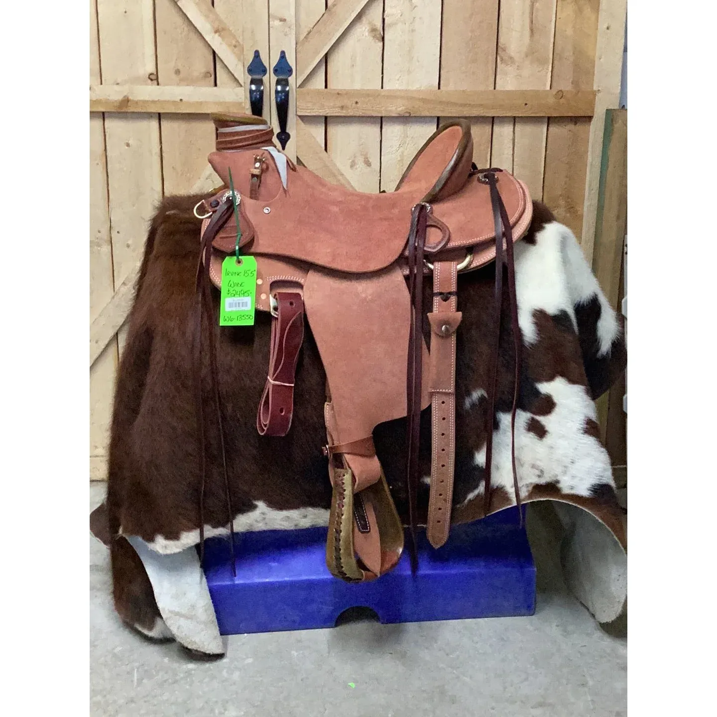 Irvine 15.5" Wade Saddle-7