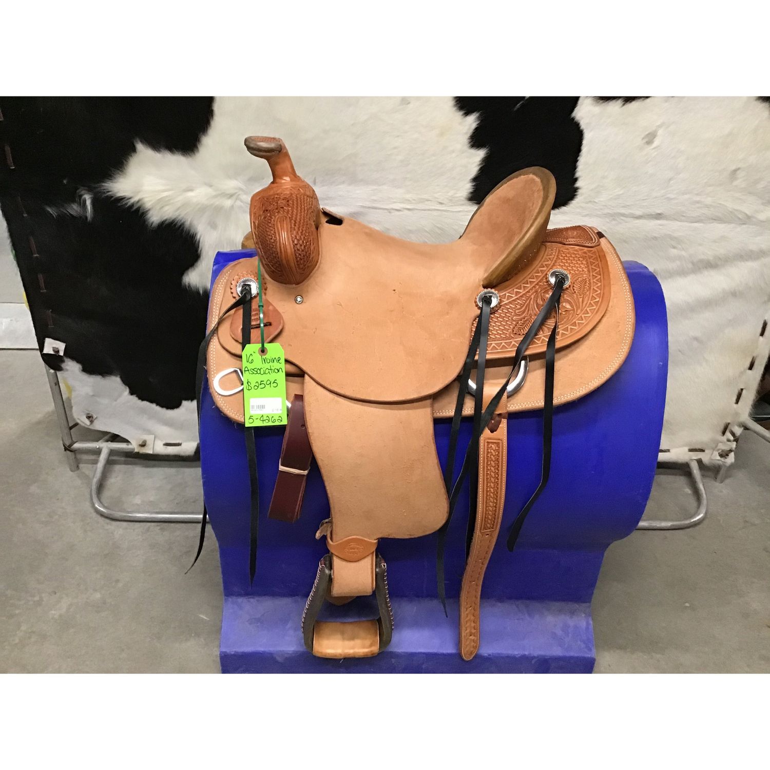 Irvine 16" Association Saddle - 5-4262