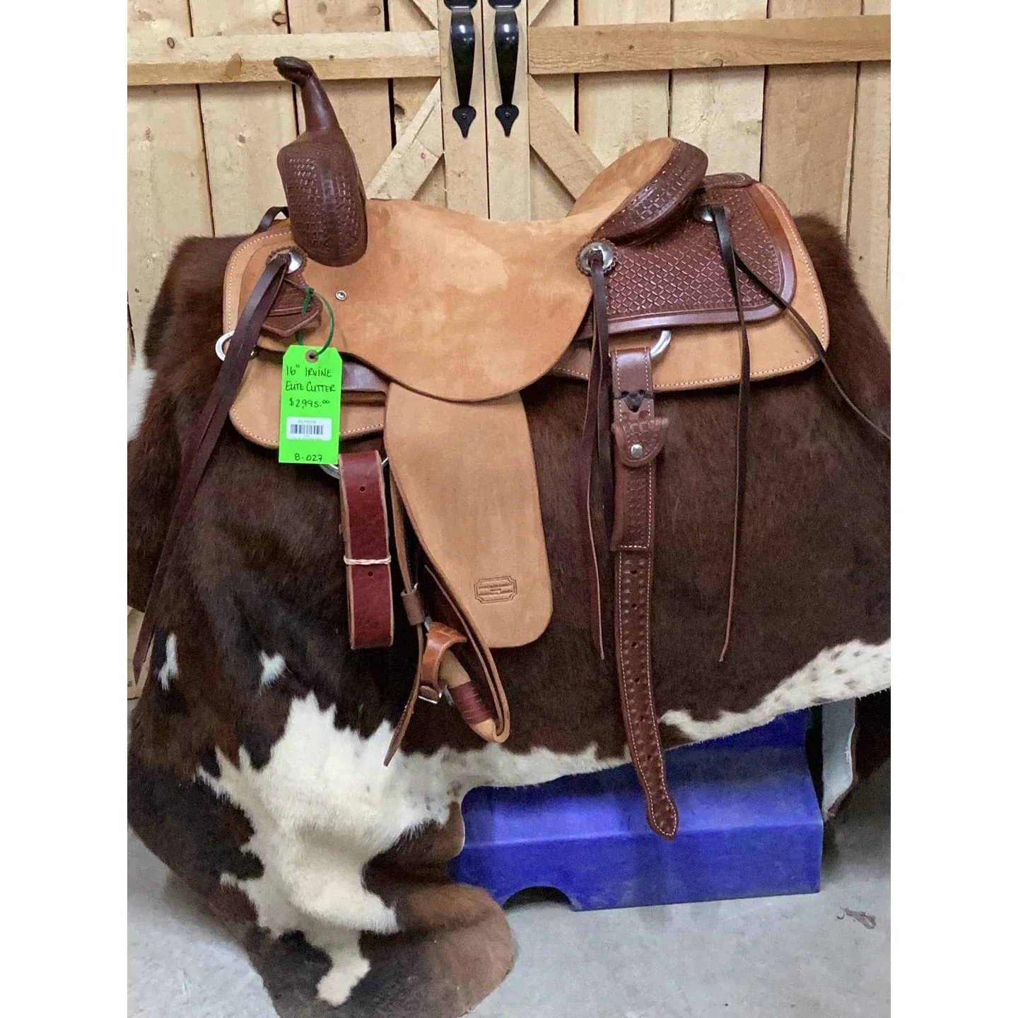 Irvine 16" Elite Cutting Saddle-2