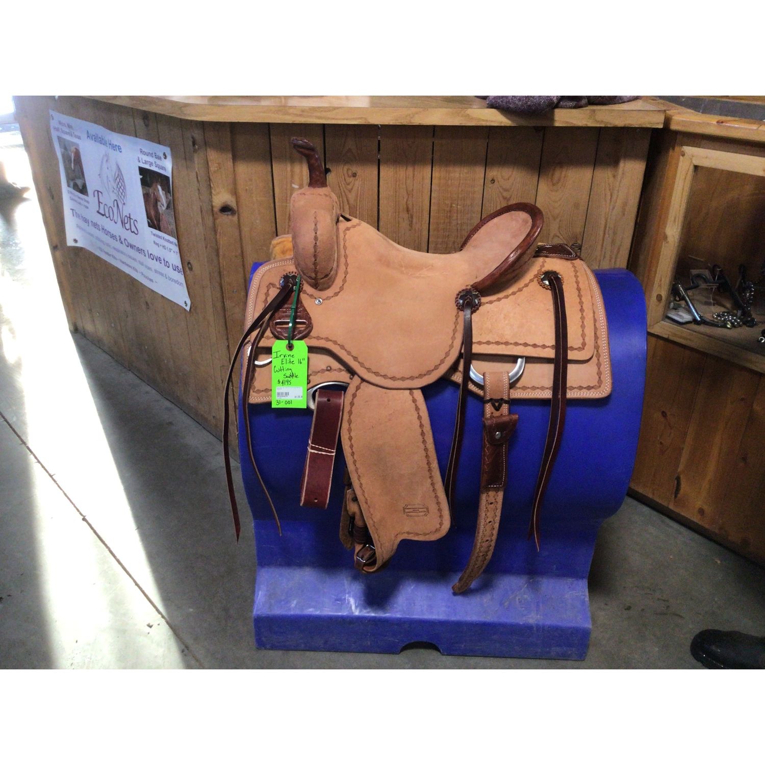 Irvine 16" Elite Cutting Saddle - 31-001