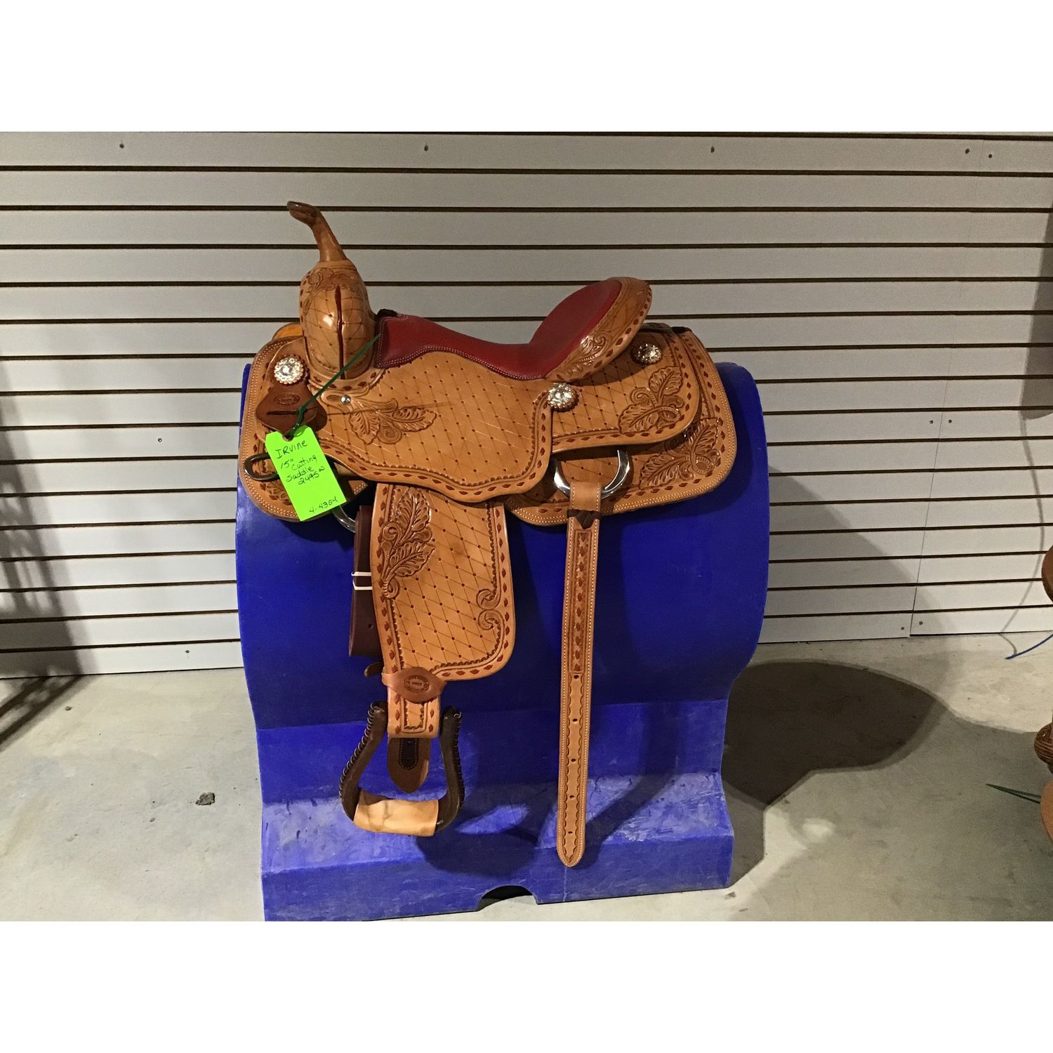 Irvine 15" Cutting Saddle - 4-4304