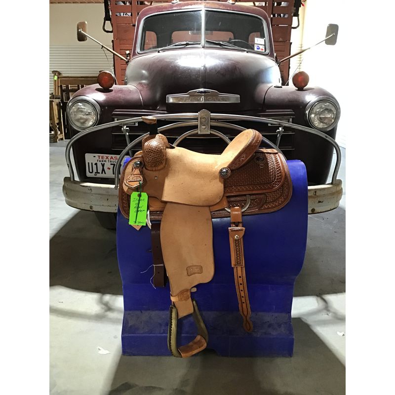 Irvine 15" Team Roping Saddle - 3-3947