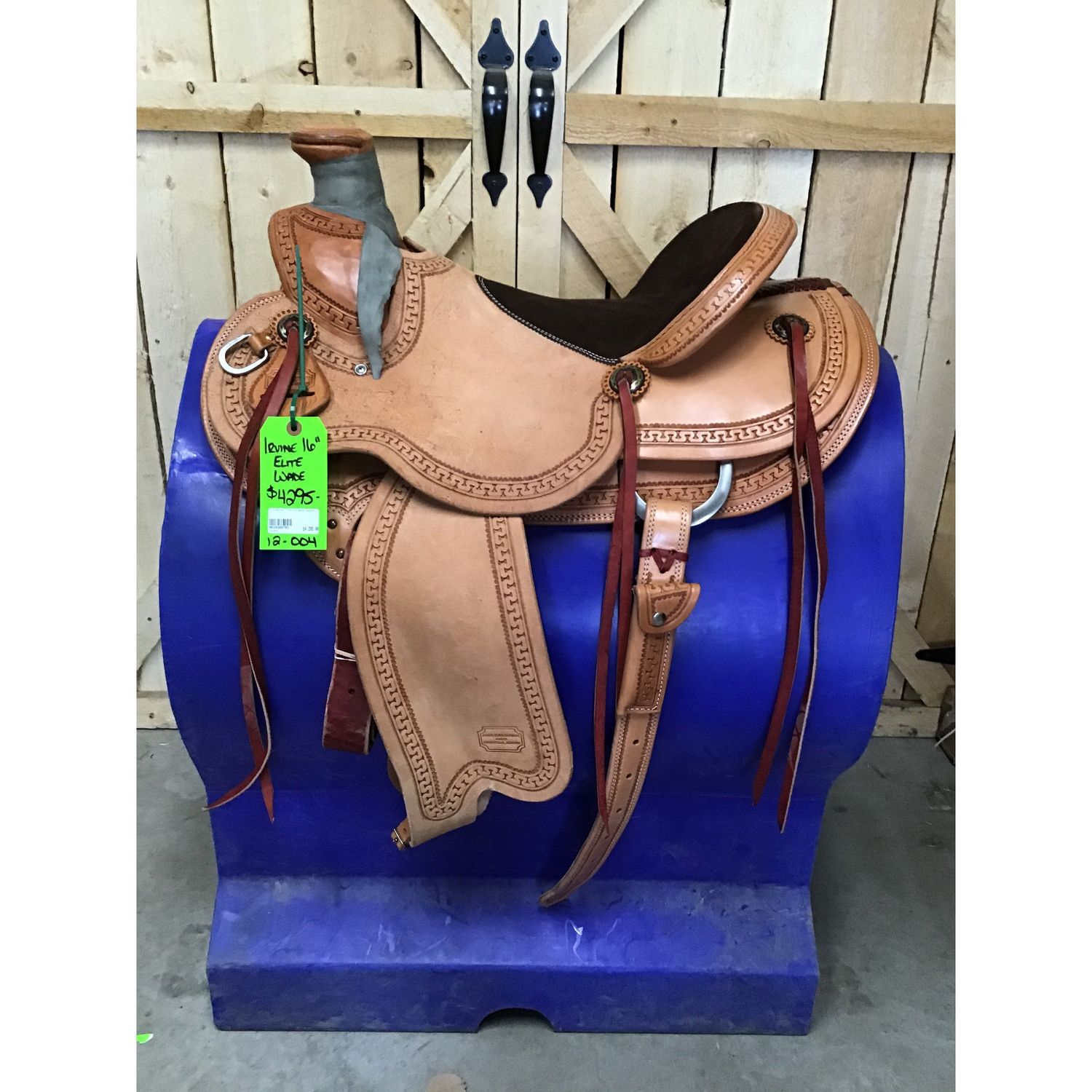 Irvine 16" Elite Wade Saddle - 12-004