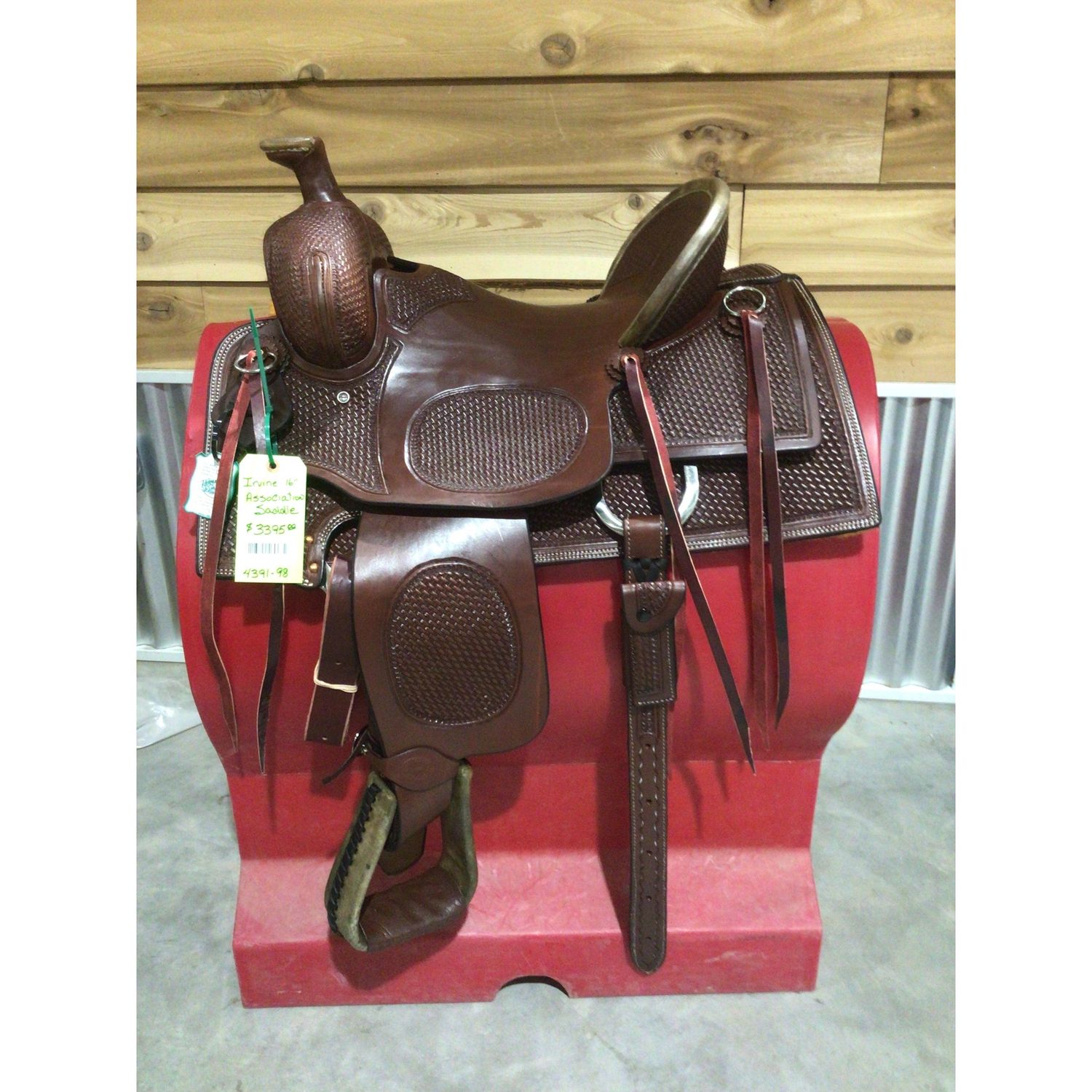 Irvine 16" Association Saddle-6