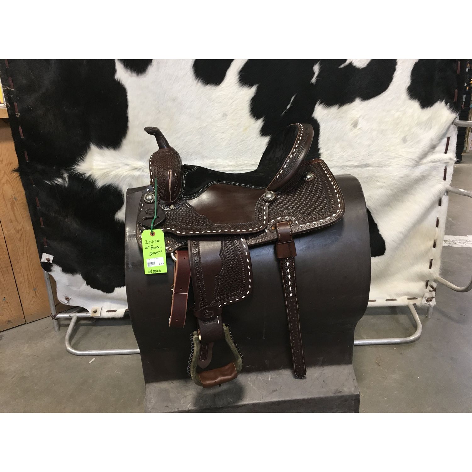 Irvine 16" Barrel Saddle-8