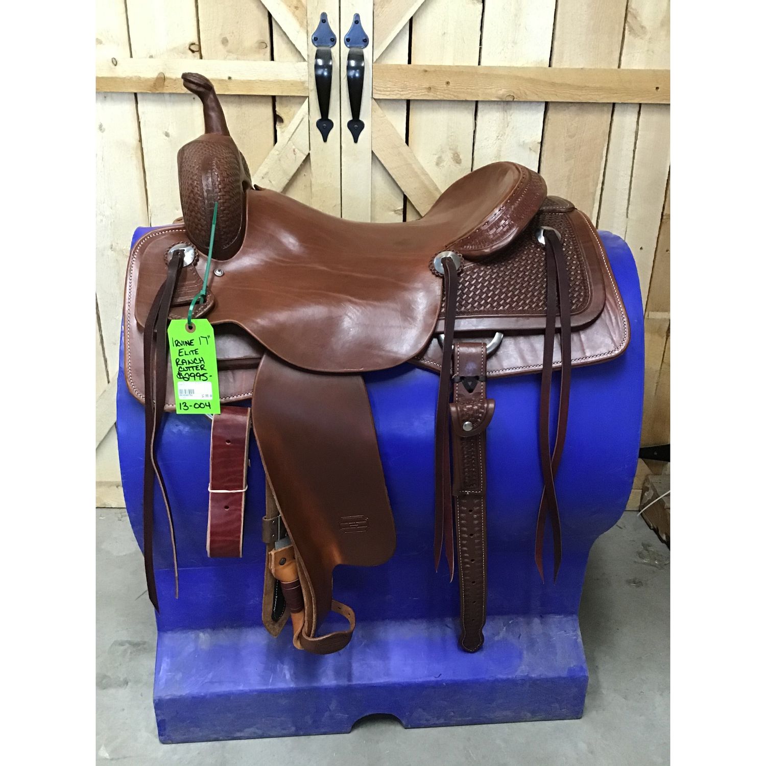 Irvine 17" Elite Cutting Saddle - 13-004